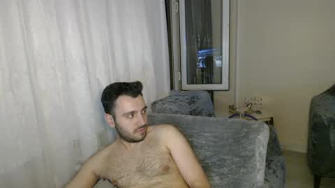 Snapshot of 2handsomeman chatting on 4, 7, 2026 Berk online show from 4, 7, 2026