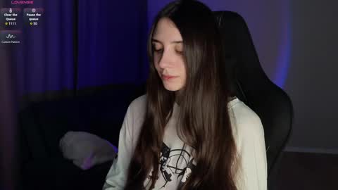 Lina       free control in pvt online show from 6, 4, 2026