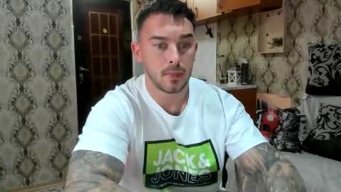 2sexymuscles online show from 17, 10, 2025