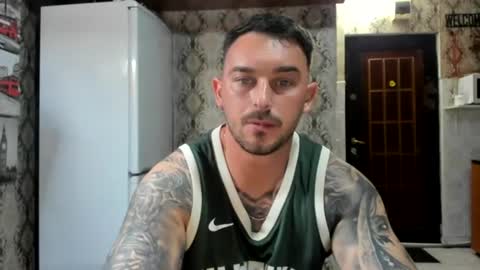 2sexymuscles online show from 13, 6, 2026