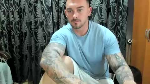 2sexymuscles online show from 23, 6, 2026