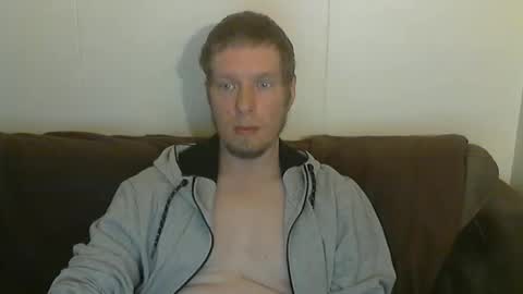 2small4you83 online show from 4, 5, 2026