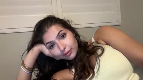Snapshot of 3hole chatting on 28, 5, 2026 Venus Raee online show from 28, 5, 2026