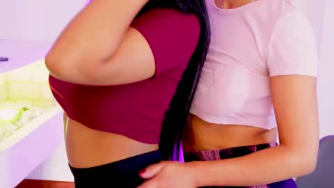 independent model online show from 16, 1, 2025