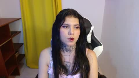 Snapshot of 3rika_gomez chatting on 31, 10, 2025 erika online show from 31, 10, 2025