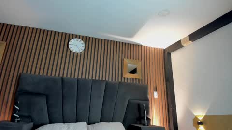 3X NAXAA online show from 20, 9, 2025