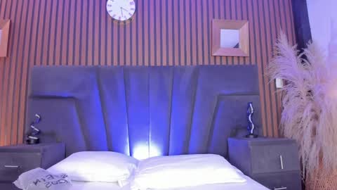 3X NAXAA online show from 24, 4, 2026