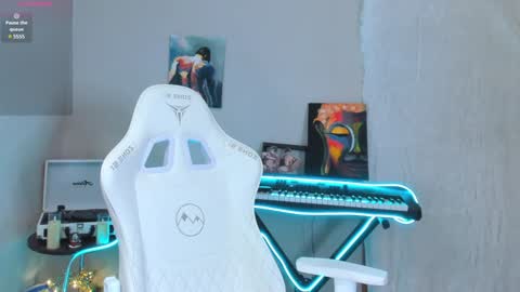 Andrew online show from 2, 2, 2025