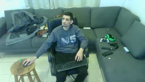 crazy101 online show from 8, 2, 2025