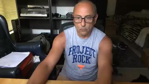 daddy vegas  for single women and couples here online show from 28, 4, 2026