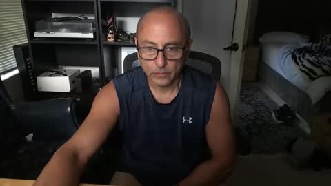 daddy vegas  for single women and couples here online show from 9, 5, 2026