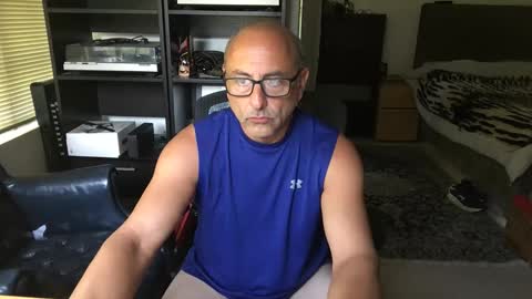 daddy vegas  for single women and couples here online show from 10, 5, 2026