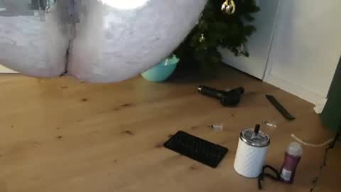 69sweetpoison online show from 1, 1, 2025