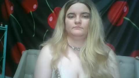 6redhotbunnie9 online show from 18, 11, 2025