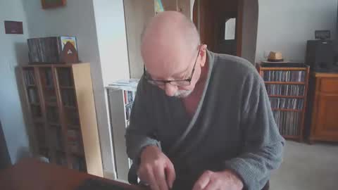  Papi  online show from 11, 10, 2025