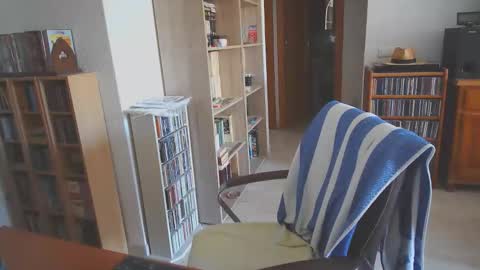  Papi  online show from 19, 10, 2025