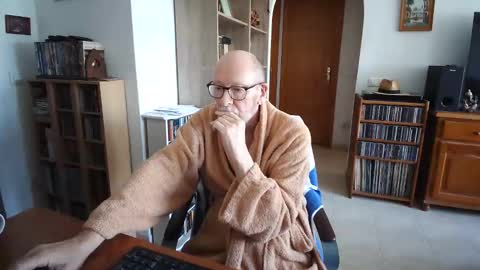  Papi  online show from 25, 2, 2026