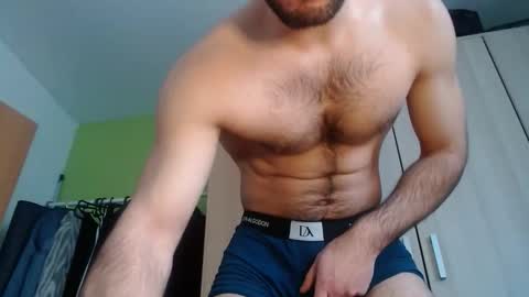 Snapshot of 8000zuerich chatting on 7, 1, 2026 Nicolas online show from 7, 1, 2026