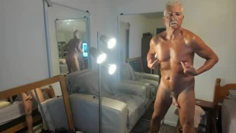 Snapshot of 88melter chatting on 24, 6, 2026 88melter online show from 24, 6, 2026