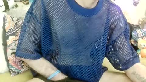 Snapshot of 90210screamer chatting on 30, 11, 2025 90210screamer online show from 30, 11, 2025