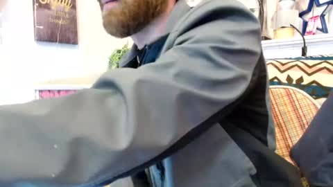 Snapshot of 90210screamer chatting on 2, 12, 2025 90210screamer online show from 2, 12, 2025