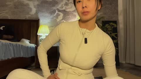 lily online show from 18, 4, 2026