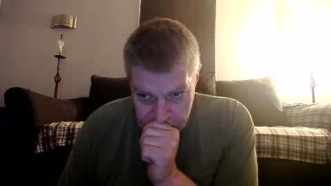 Snapshot of 989guy chatting on 8, 7, 2026 989guy online show from 8, 7, 2026