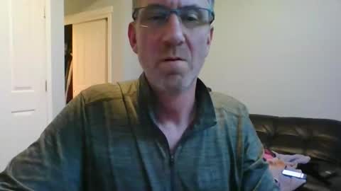 DildoRidingDilf online show from 15, 11, 2025
