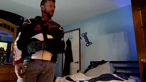 8over6 online show from 3, 1, 2025