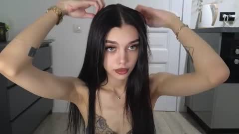 KARINA online show from 15, 7, 2026