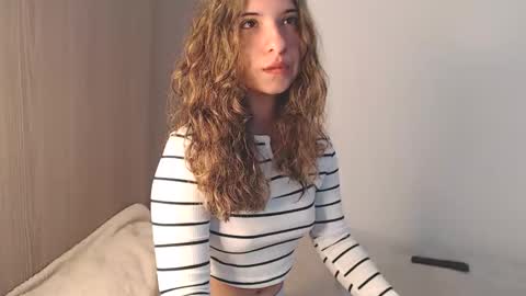 Snapshot of _abrill_20 chatting on 19, 5, 2026 _abrill_20 online show from 19, 5, 2026