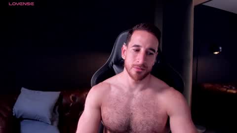 _adamcoper_ online show from 15, 4, 2026