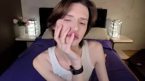 adrian online show from 14, 9, 2025