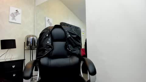 Snapshot of _alana_johnson chatting on 22, 5, 2026 _alana_johnson online show from 22, 5, 2026