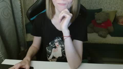  AliceCullen  online show from 13, 11, 2025