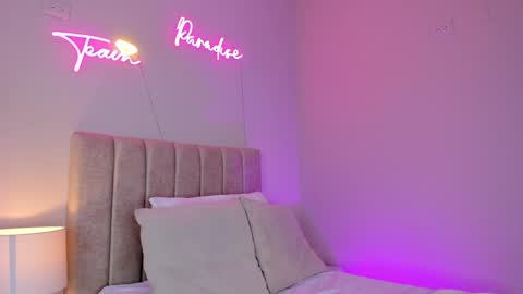 ngela  online show from 4, 2, 2025