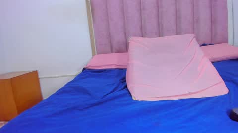 Any online show from 8, 2, 2025