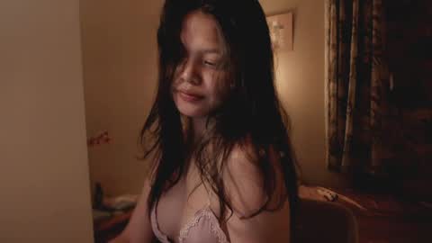 Snapshot of _ann1e_ chatting on 22, 5, 2026 annie . online show from 22, 5, 2026