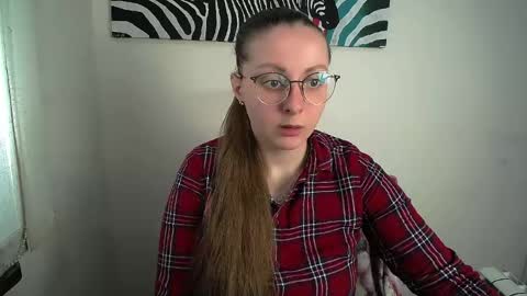 Snapshot of _annabelle_lee chatting on 7, 5, 2026 Anna online show from 7, 5, 2026