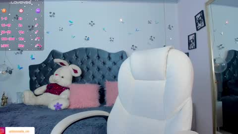 Snapshot of _antonnela_ chatting on 18, 12, 2024 antonnela online show from 18, 12, 2024