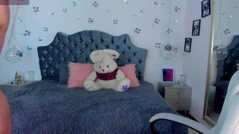 Snapshot of _antonnela_ chatting on 17, 1, 2025 antonnela online show from 17, 1, 2025