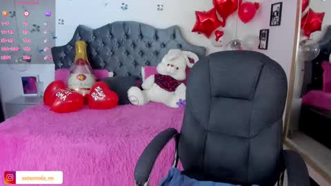 Snapshot of _antonnela_ chatting on 19, 2, 2025 antonnela online show from 19, 2, 2025