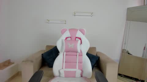    online show from 24, 11, 2025