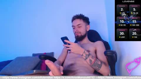 Snapshot of _aronm chatting on 18, 12, 2025 AronM online show from 18, 12, 2025