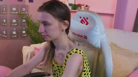 _ash_leyy_ online show from 18, 5, 2026