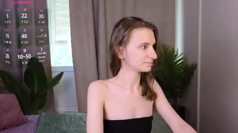 _ash_leyy_ online show from 29, 7, 2026