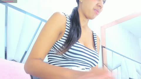 Aura online show from 6, 2, 2025