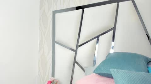 Aura online show from 21, 2, 2026