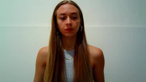 _aurora_sweet online show from 16, 9, 2025