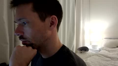 Snapshot of _b_h_c_ chatting on 14, 12, 2025 _b_h_c_ online show from 14, 12, 2025